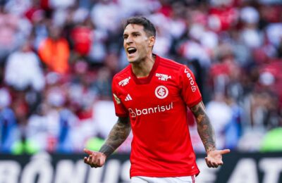 Hugo Mallo em ação pelo Internacional