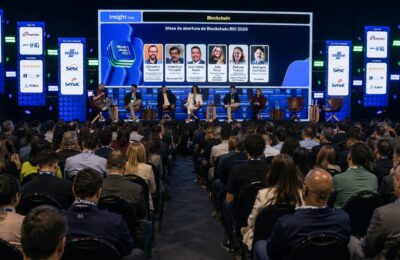 Painel de abertura do Main Event Blockchain.RIO dia 12 de Agosto de 2026.