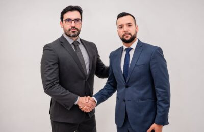 Alexandre e Italo, sócios do Bronzatti & Pienis Advogados.