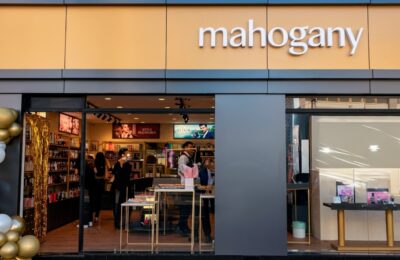 Mahogany abre oito lojas e aposta em unidade multicanal.