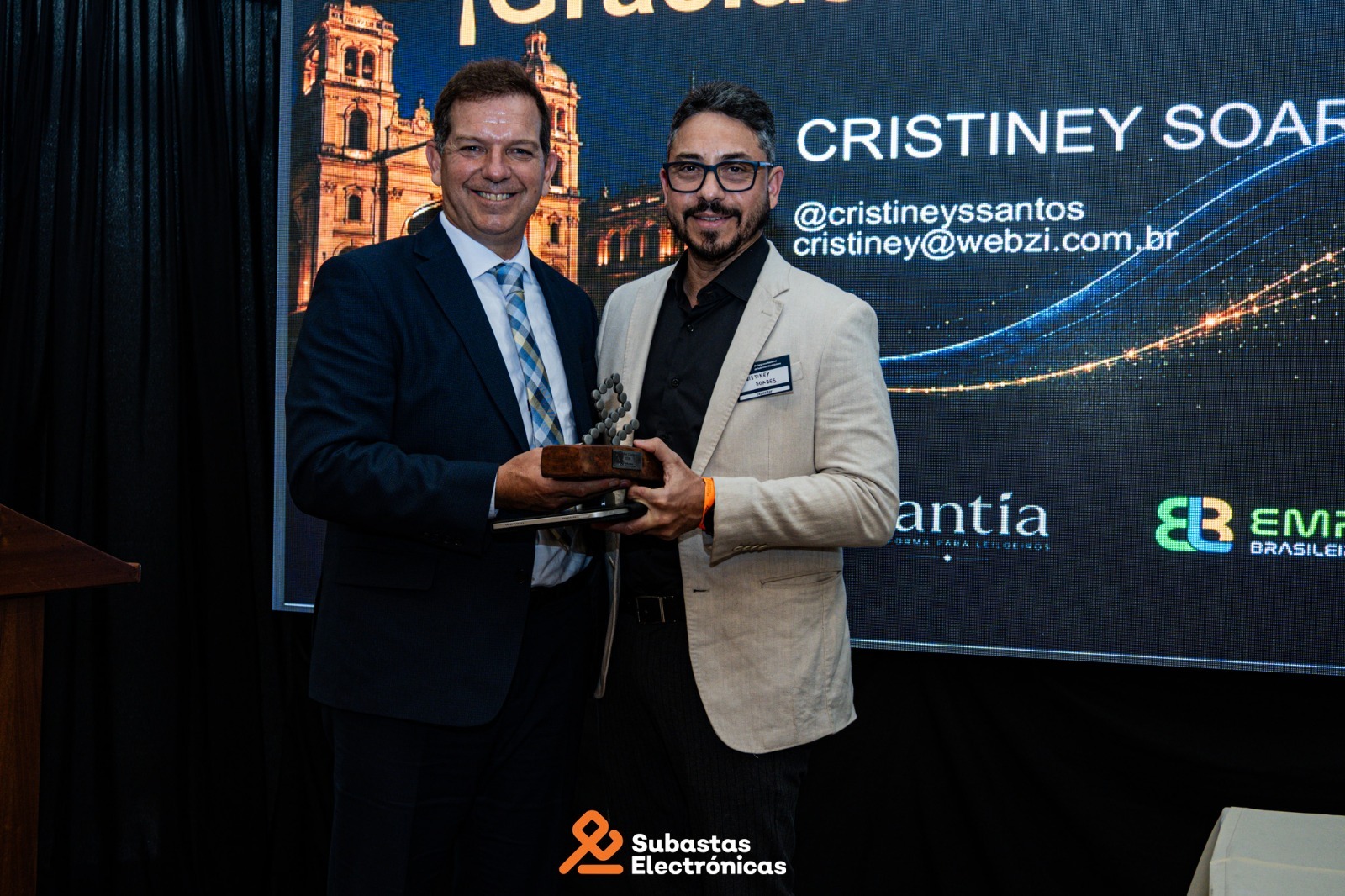 Cristiney Soares é empresário, escritor e especialista em gestão de veículos removidos, pátios, tecnologia e leilões.