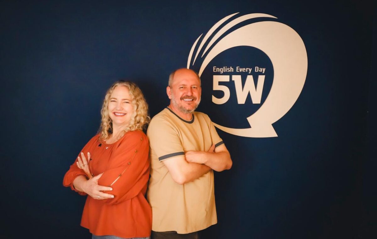 5W English, braço da Global Way Idiomas, oferece método, material, marca e suporte a professores de inglês, sem o formato de franquia.